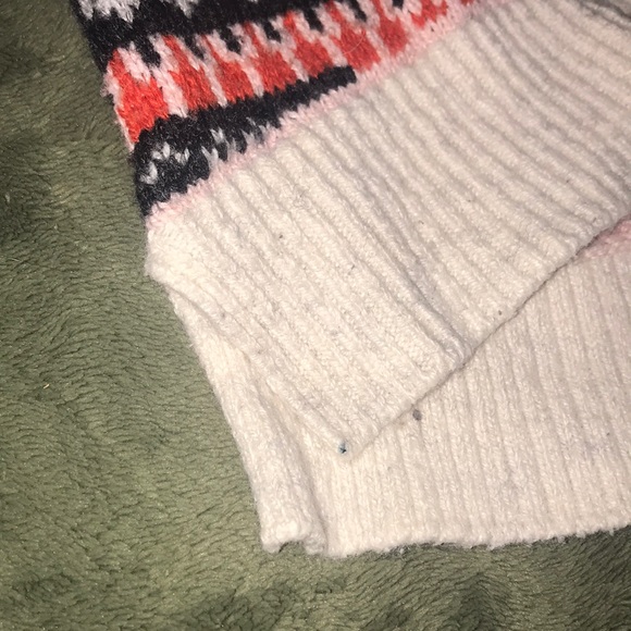 Patterned Sweater - Picture 2 of 4